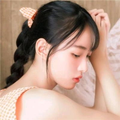 吸引人注意力的头像女(优选16张)