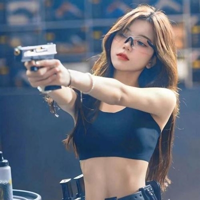 吸引人注意力的头像女(优选16张)