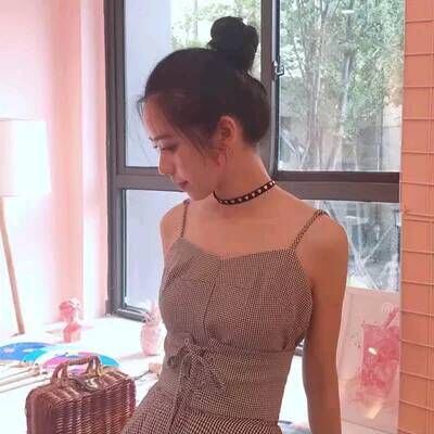甜美丸子头的女生头像(优选16张)