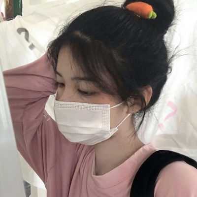 甜美丸子头的女生头像(优选16张)