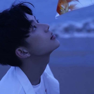 单身男吸引女生的头像真人(共16张)