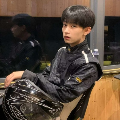 能吸引女生注意的男生头像(精选16张)