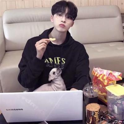 能吸引女生注意的男生头像(精选16张)