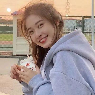 好看不张扬的女头像真人(优选16张)
