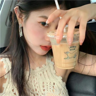 又甜又撩人的头像女(优选16张)