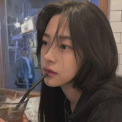 网红好看优质女头像(精选16张)