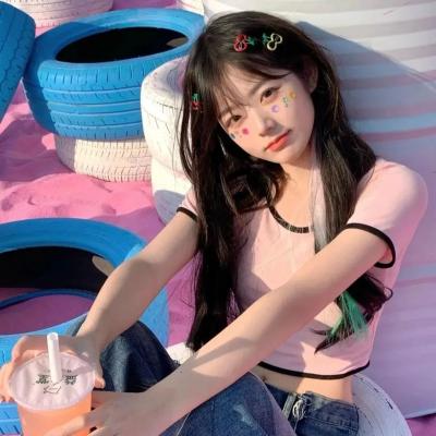 气质网红美女头像(12张)