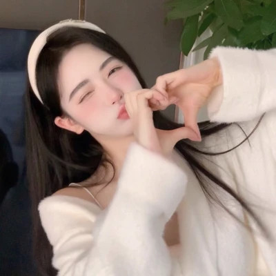 气质网红美女头像(12张)