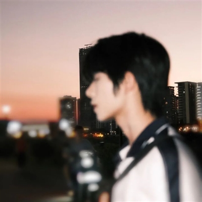 帅气男生微信头像(16张)