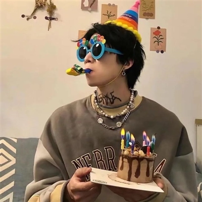 帅气男生微信头像(16张)