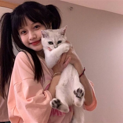 让人一眼记住的头像女(精选16张)