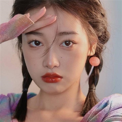 让人一眼记住的头像女(精选16张)