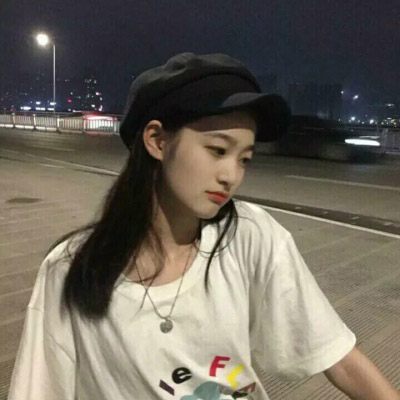 2024让人过目不忘的头像女(16张)