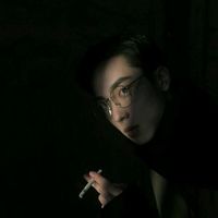 成熟大叔男人味十足微信头像(16张)