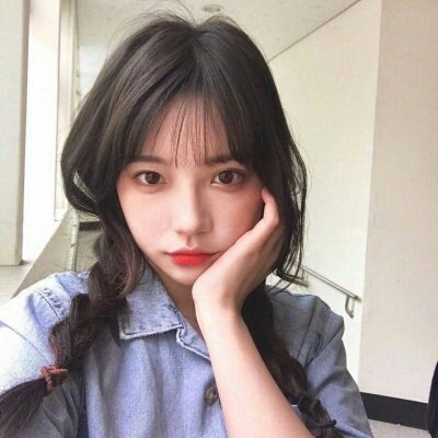 甜美爱笑的女生头像(16张)
