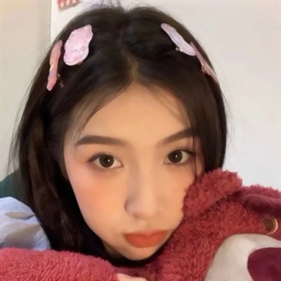 抖音女生头像简约大方的图片(精选16张)