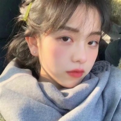 抖音女生头像简约大方的图片(精选16张)