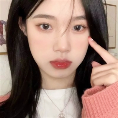抖音女生头像简约大方的图片(精选16张)