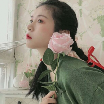 抖音女生头像简约大方的图片(精选16张)