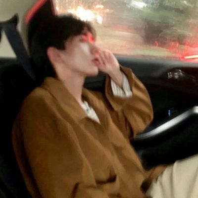 一眼觉得好看的头像男(优选16张)