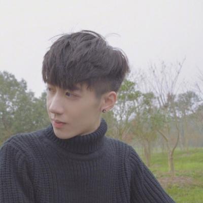 简约森系小清新头像男(优选16张)