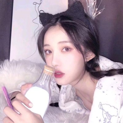 火遍整个抖音的微信头像女(精选16张)