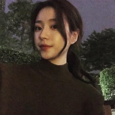 高冷又很洋气的女生很好看的头像真人(共16张)