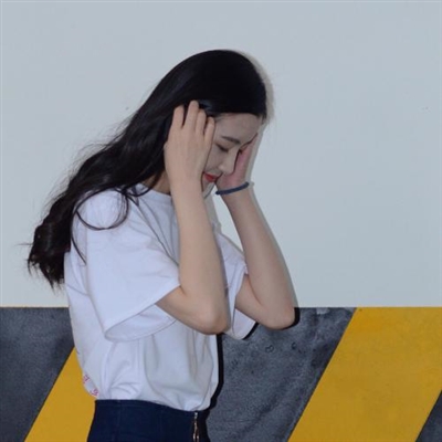 高冷又很洋气的女生很好看的头像真人(共16张)