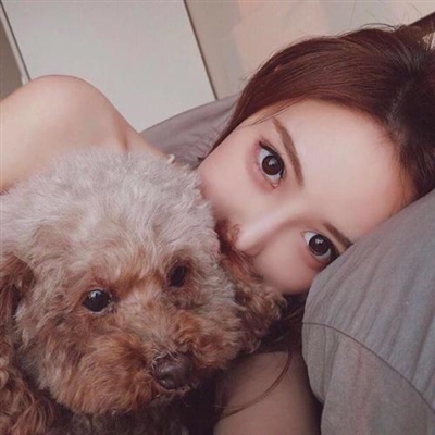 高冷又很洋气的女生很好看的头像真人(共16张)