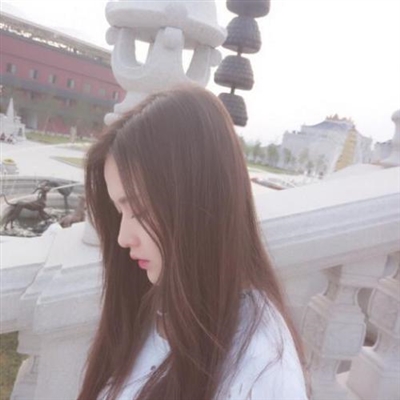 高冷又很洋气的女生很好看的头像真人(共16张)