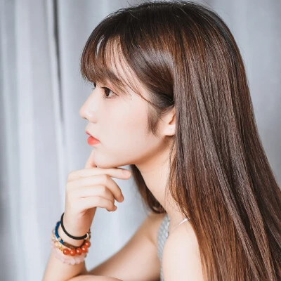 2024最潮女头像可爱(共16张)