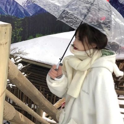 小众高级感女生头像(精选16张)