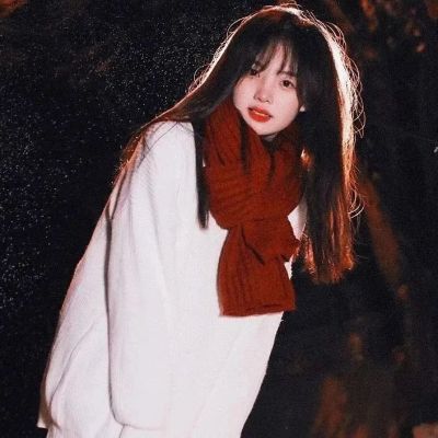 小众高级感女生头像(精选16张)
