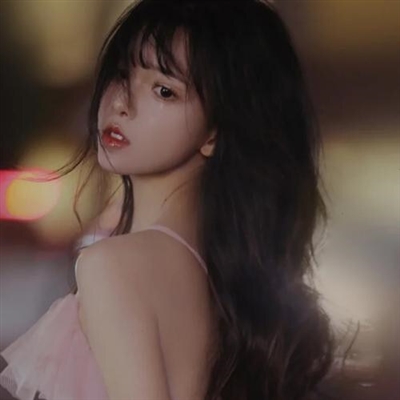 2024年最火最好看的女生头像(精选16张)