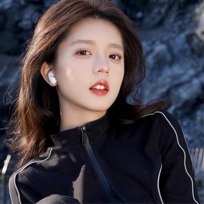 2024年最火最好看的女生头像真人(优选16张)