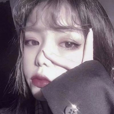 第一眼就吸引男生的女生头像(共16张)
