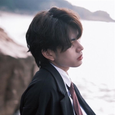吸引女生的男生头像(优选16张)