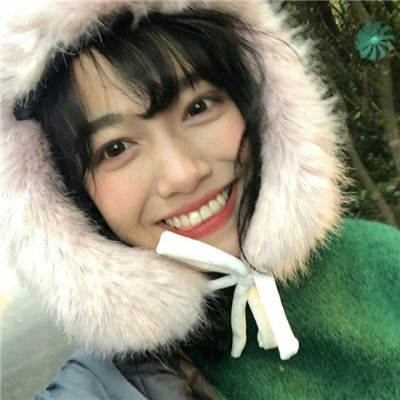 2024好看的短发女生头像(优选16张)