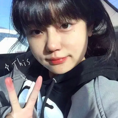 2024年最火爆的头像女生(优选16张)