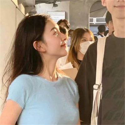 2024最火快手头像女好运(精选16张)