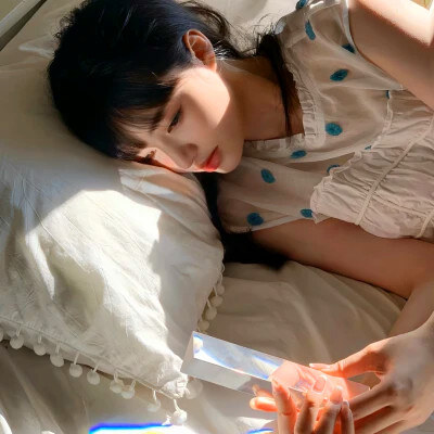 快手头像2024最火爆女生(精选16张)