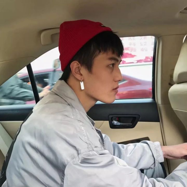 男生阳光一点的微信头像(优选16张)