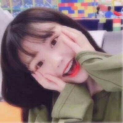 2024小清新女生微信头像精选(共16张)