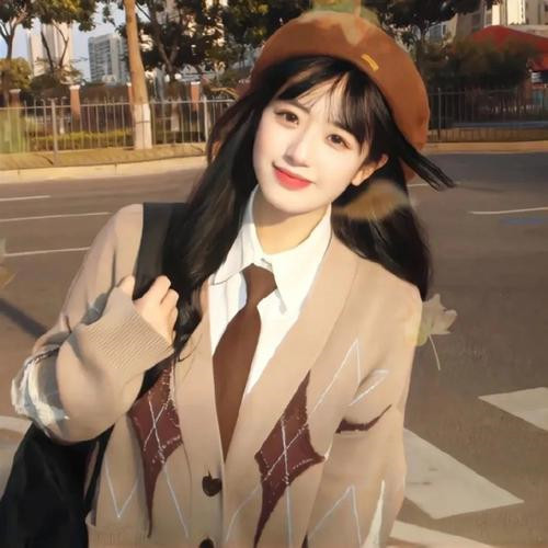 2024头像女最新版的微信可爱(16张)