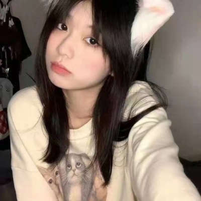 2024女生头像慵懒偏冷淡风(18张)