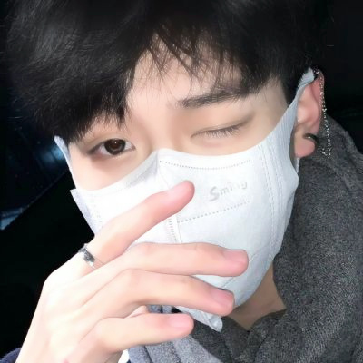 2024干净简约头像男(16张)
