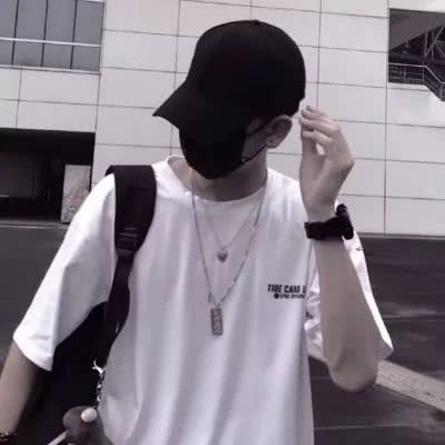 最吸引女人微信男头像(精选16张)