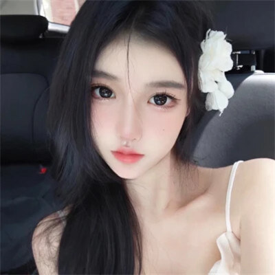 2024快手最火的头像女(共18张)