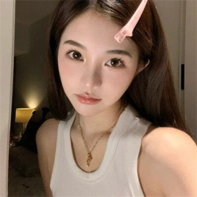 2024年快手最火的头像图片女生(共16张)