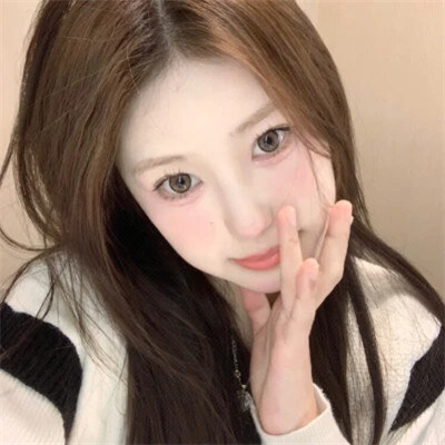 2024年快手最火的头像图片女生(共16张)